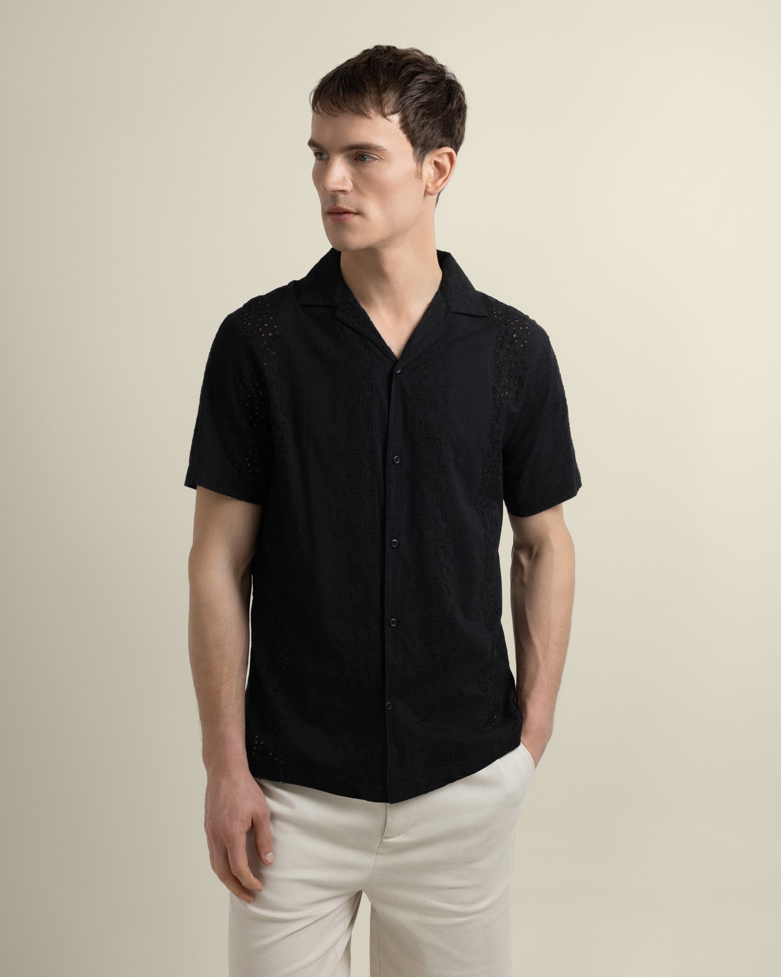 Kari - Leaf Embossed Short Sleeve Shirt