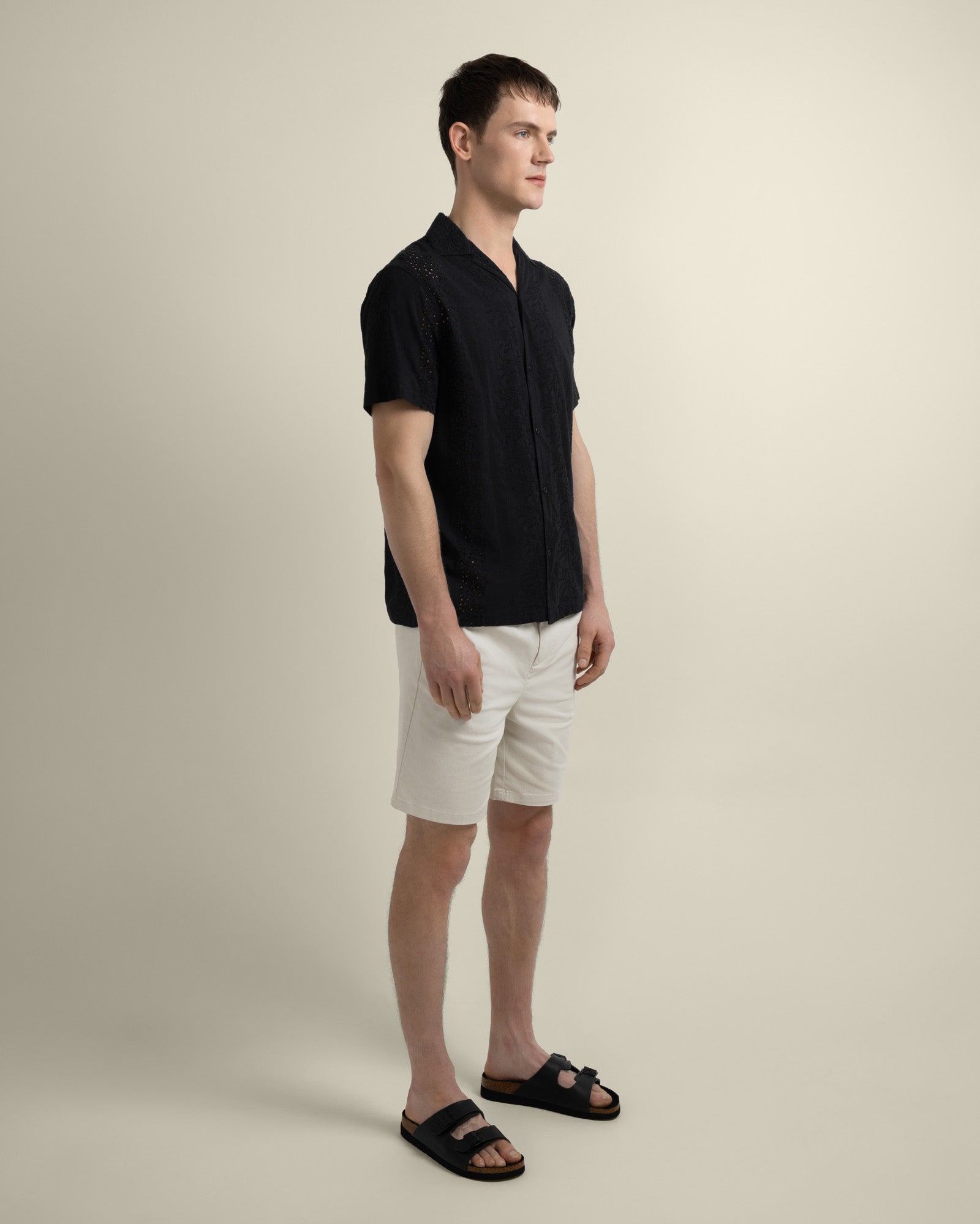 Kari - Leaf Embossed Short Sleeve Shirt