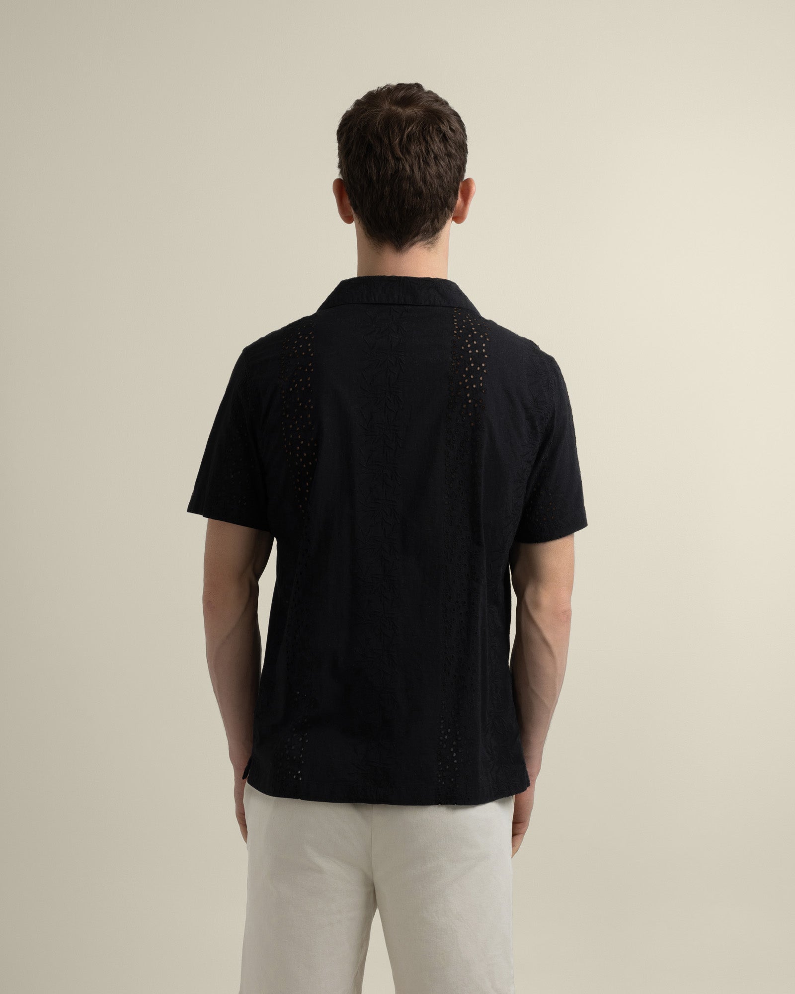 Kari - Leaf Embossed Short Sleeve Shirt