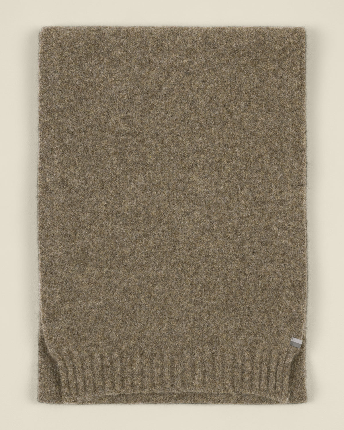 Folke – Stone Panel Knit Beanie &amp; Scarf Set