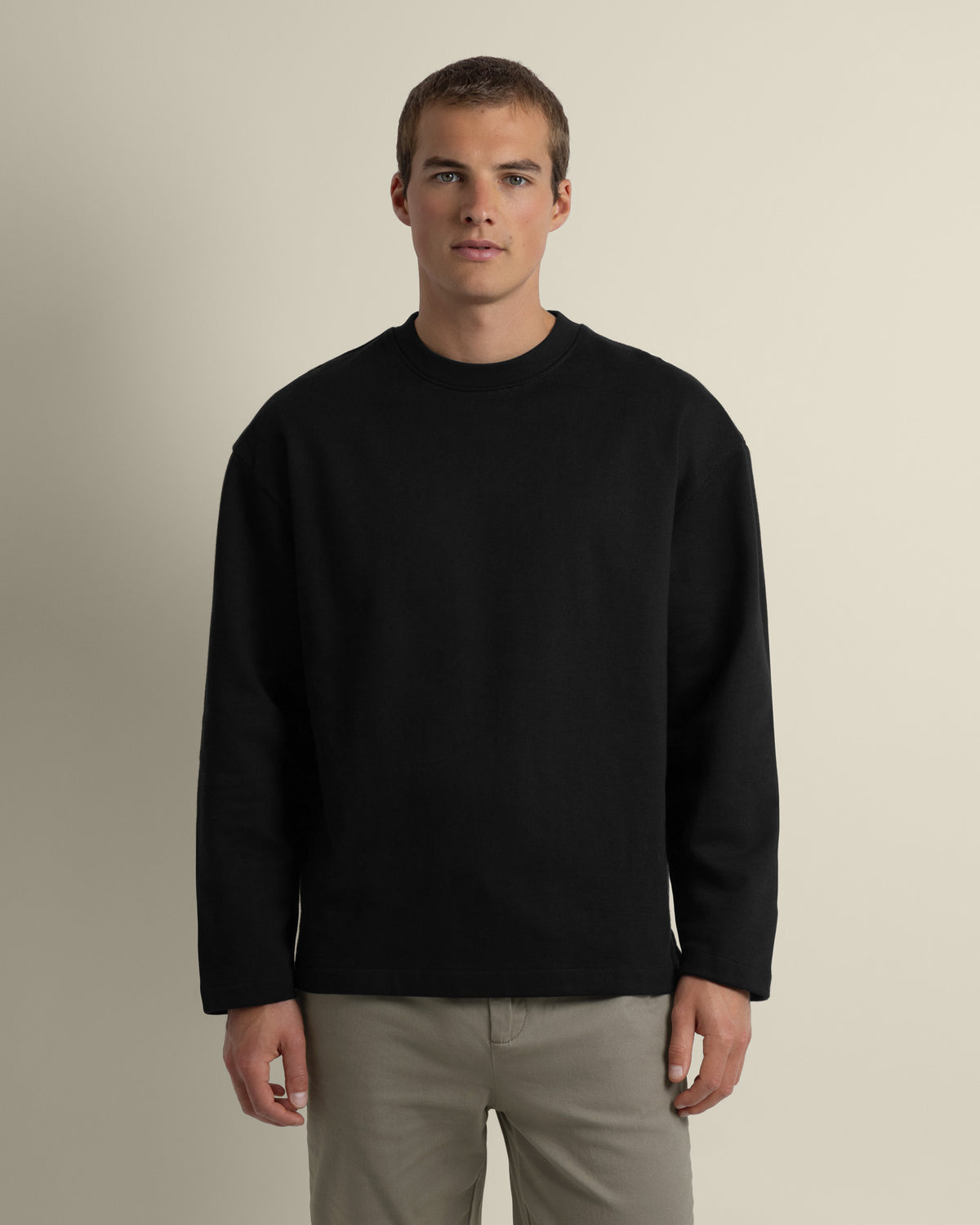 Praesto - Oversized Stepped Hem Sweatshirt