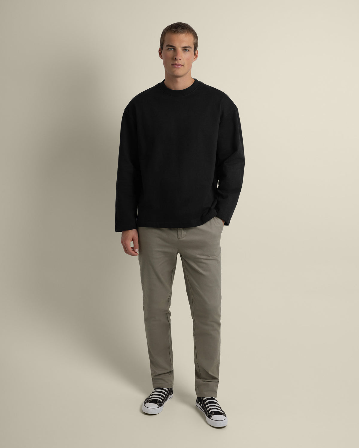 Praesto - Oversized Stepped Hem Sweatshirt