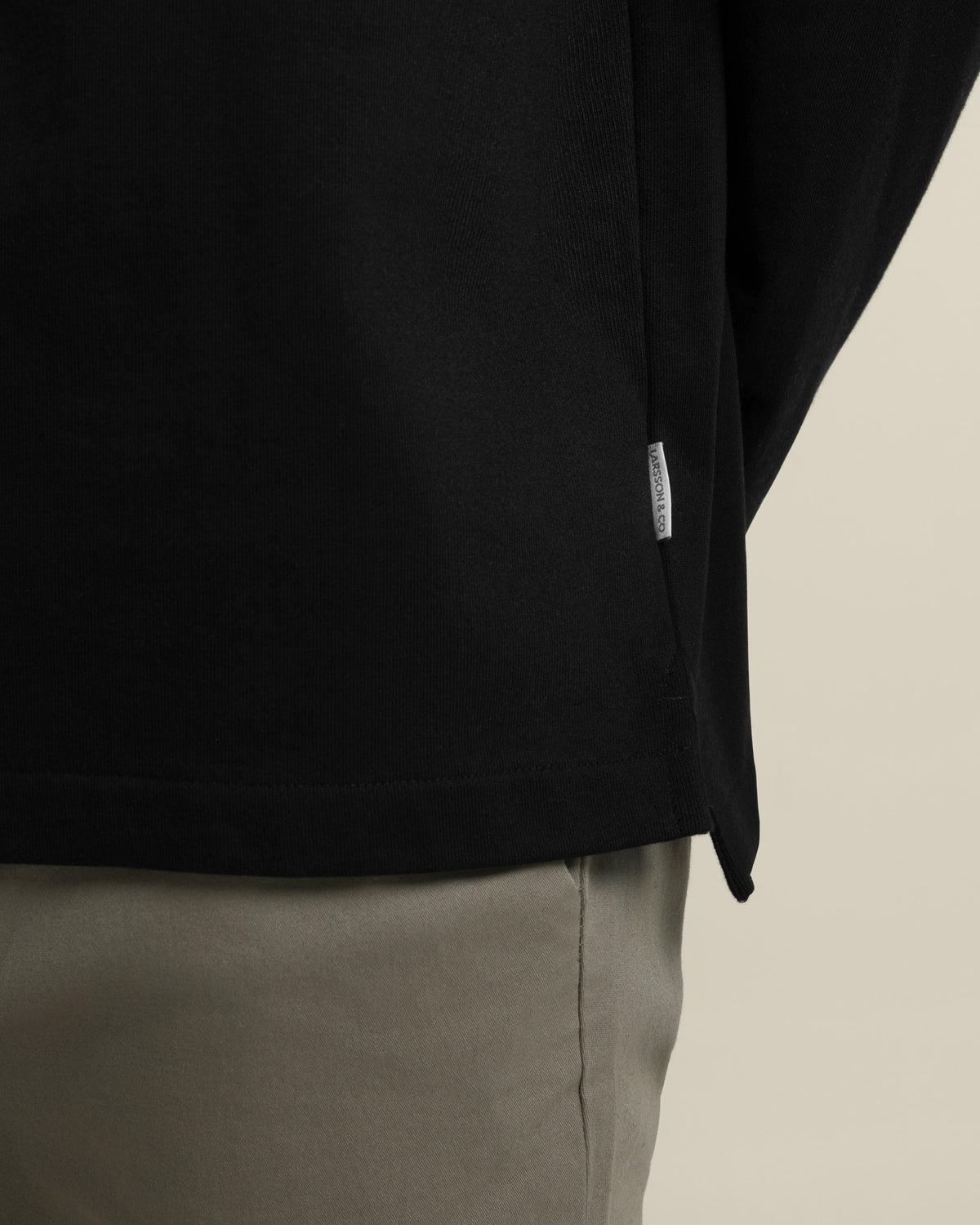 Praesto - Oversized Stepped Hem Sweatshirt