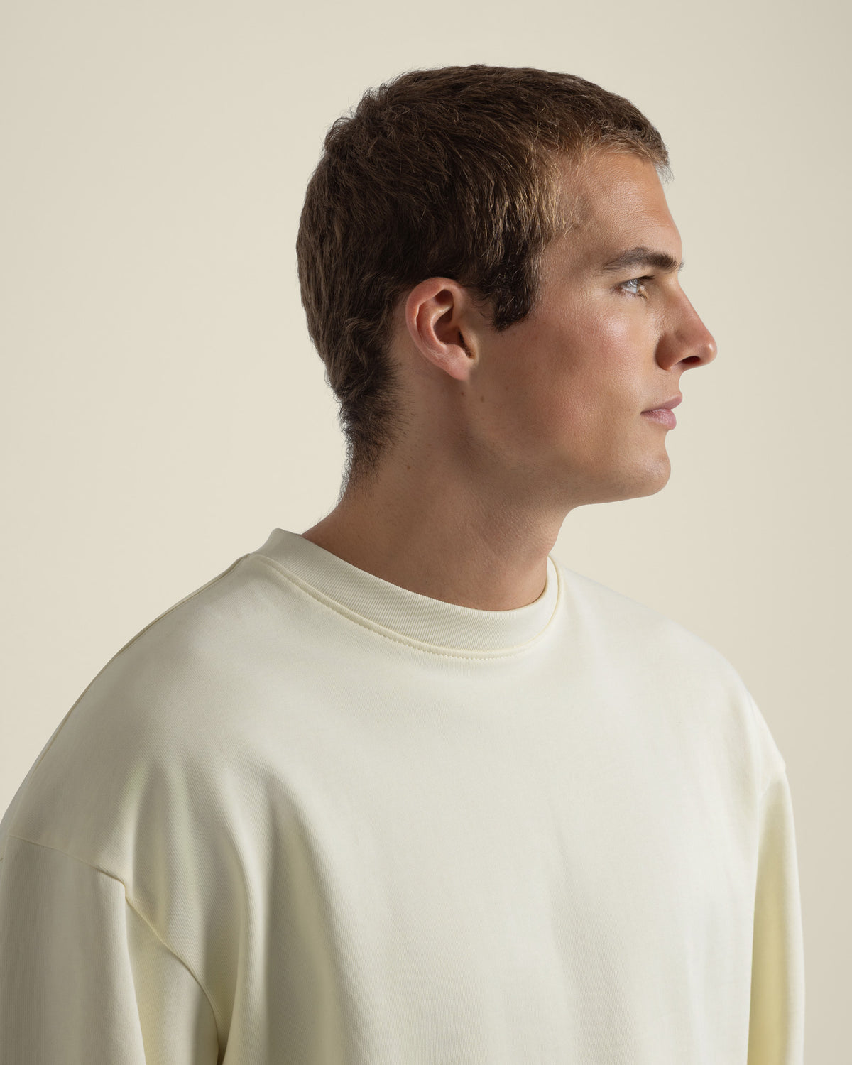 Praesto - Oversized Stepped Hem Sweatshirt