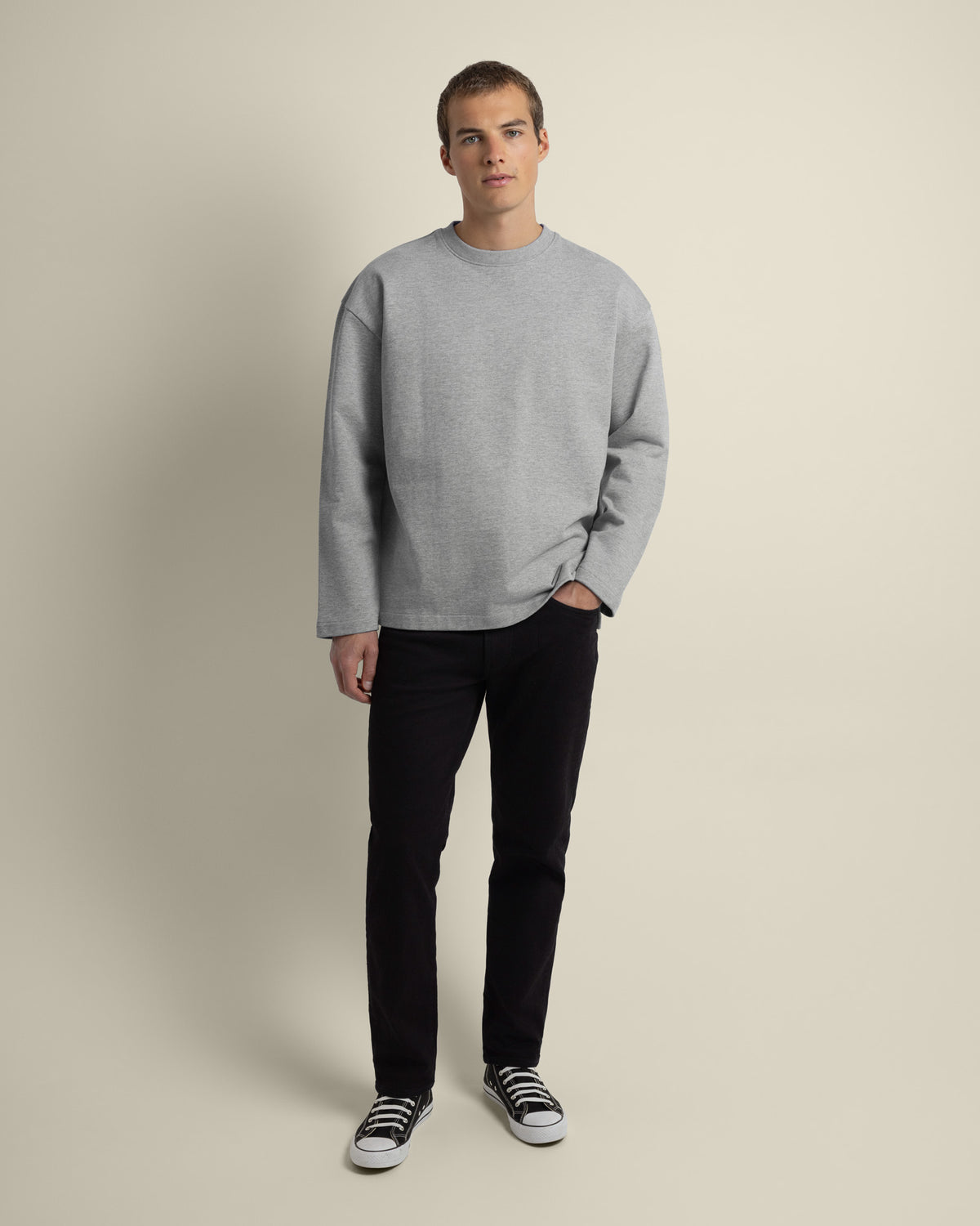 Praesto - Oversized Stepped Hem Sweatshirt