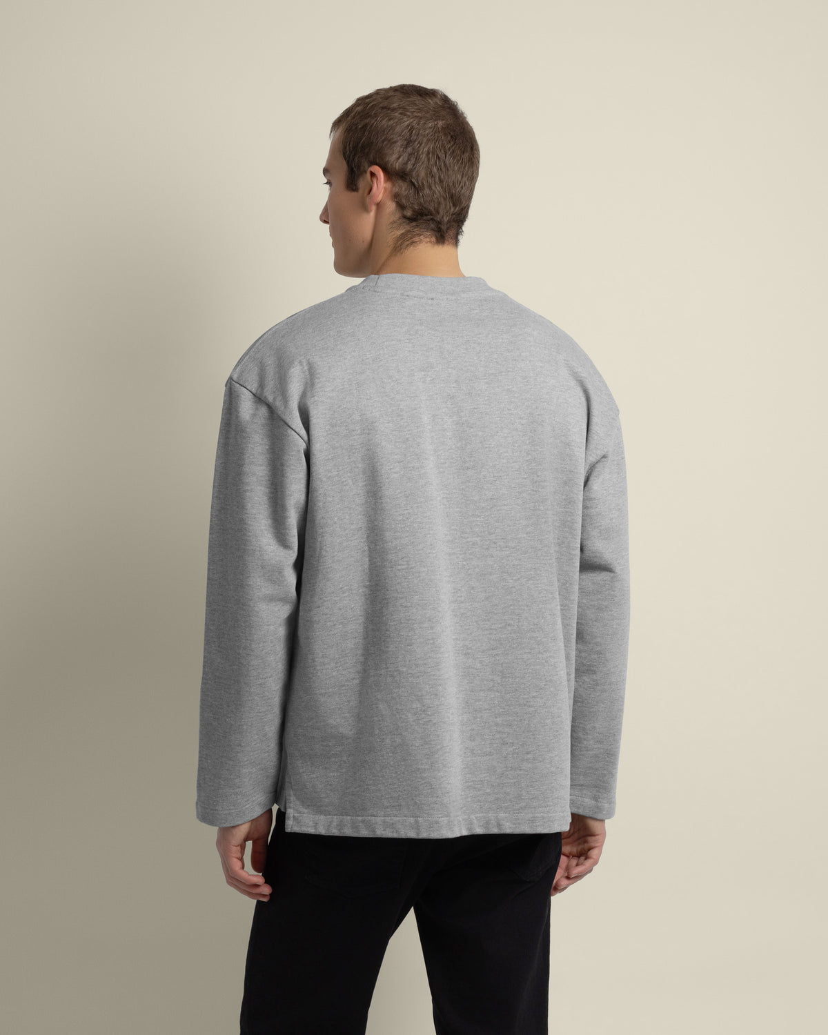 Praesto - Oversized Stepped Hem Sweatshirt