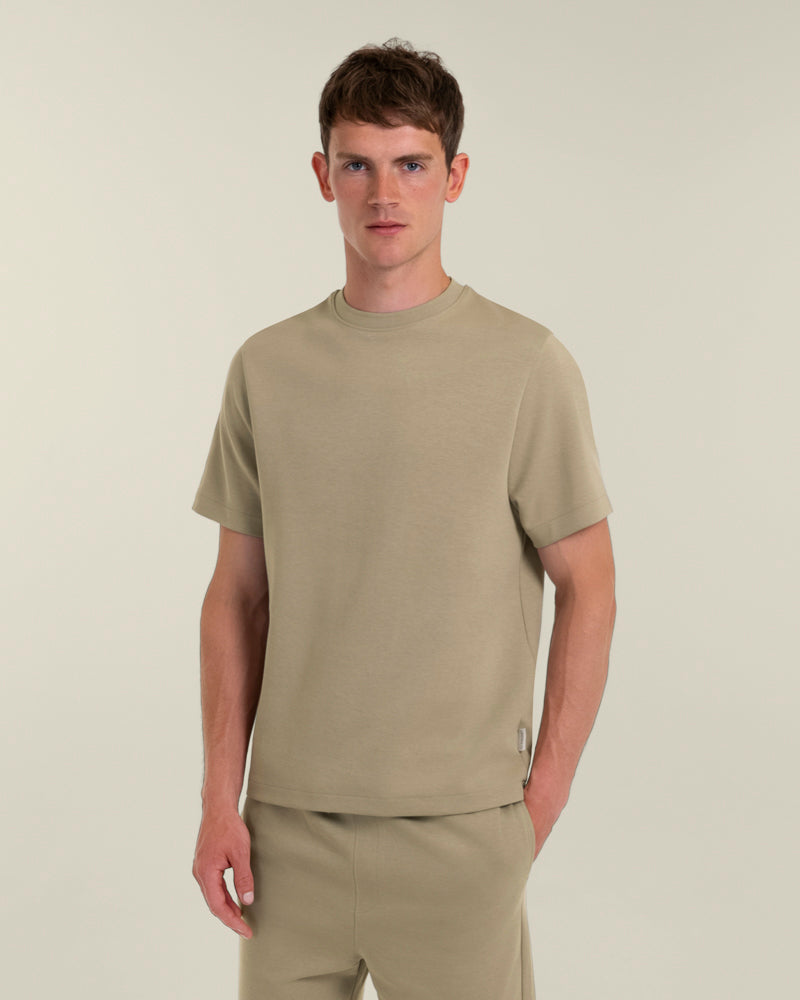 Sven – Soft-Touch Jersey T-Shirt &amp; Short Set