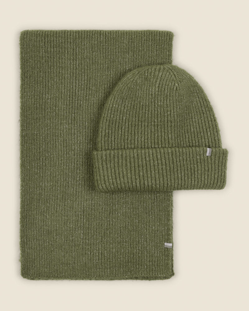 Larsson &amp; Co Men’s Oulu Sage Mixed Yarn Scarf &amp; Beanie Set