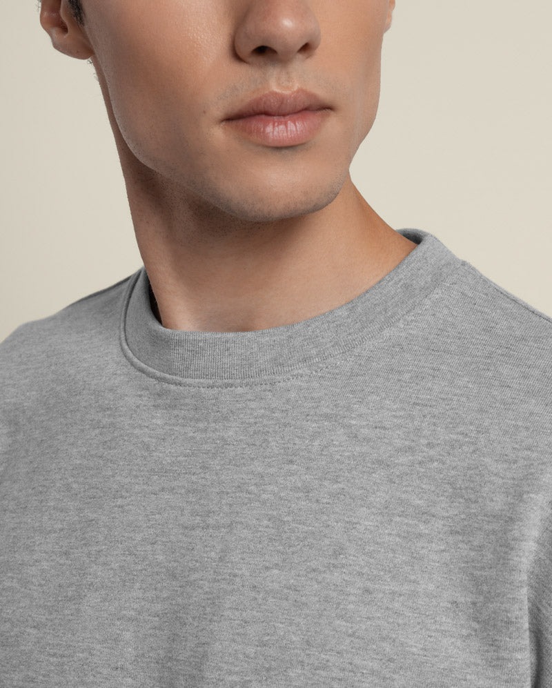 Praesto - Oversized Stepped Hem Sweatshirt