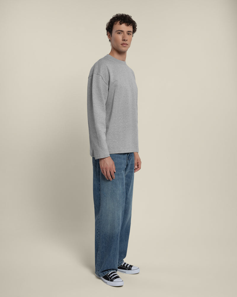 Praesto - Oversized Stepped Hem Sweatshirt
