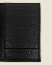 Pori - Textured Leather Bi-Fold Card Holder
